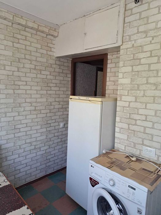 Продается 1 комнатная квартира район Артема. Славянск.