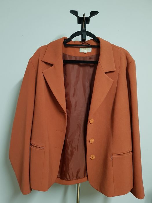 Elegancka garsonka 46-48