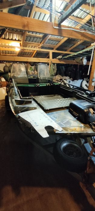 Продается моторная лодка Сарепта