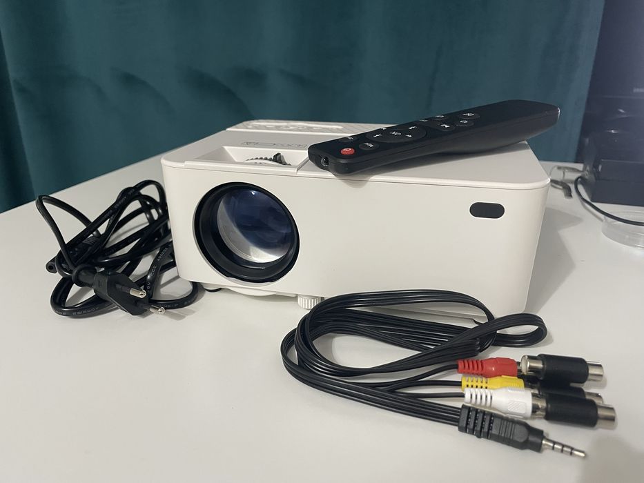 Проєктор, проектор