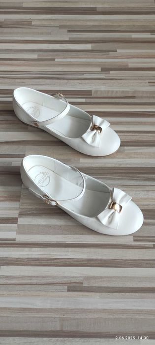 Białe buty,pantofle komunijne rozm.35