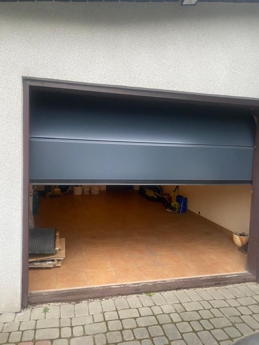 Brama garażowa automatyczna 190x240 cm