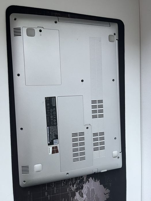 Laptop Lenovo ideapad 510-15ikb - i7/Geforce 940MX/8gb ram/1 tb hdd