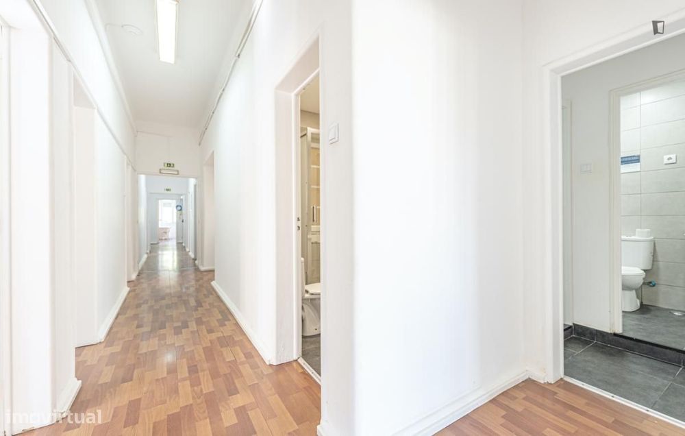 Quarto - localizado em Alameda Lisbon