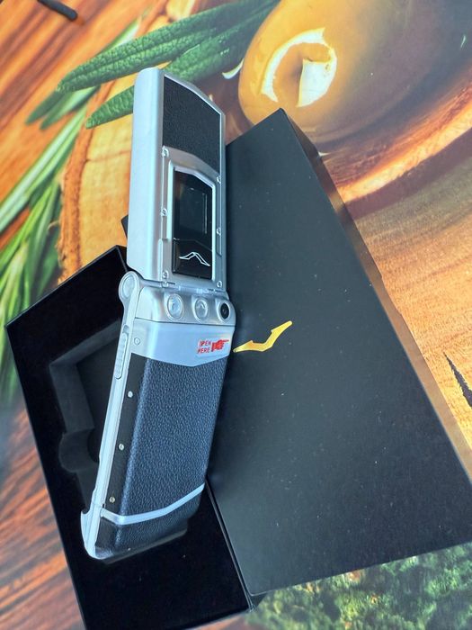 Продам Vertu Ayxta