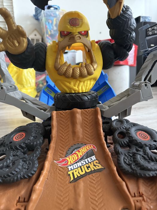 Hot Wheels Monster Trucks Arena Smashers – Arena Goryla