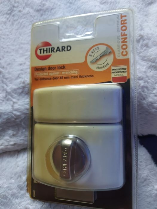 Sprzedam solidny zamek