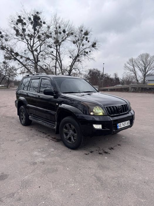 Toyota Land Cruiser Prado 120
2007рік 
4.0 бензин/газ
КПП автомат,повний привід.
Автомобіль в гарному стані,має гарний вигляд ззовні,салон в охайному стані.
Технічно без вкладень.