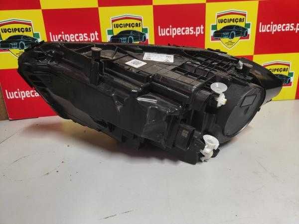 Otica Direita Mercedes-Benz A (W177) | 130515