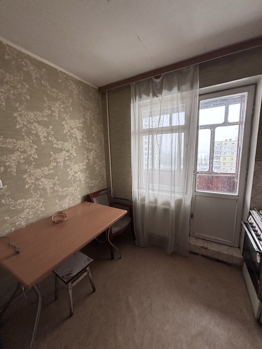 Сдається однокімнатна на Бажана