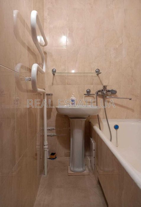 Оренда квартири на Русанівці, поруч з каналом, вул. Ентузіастів № 7/3