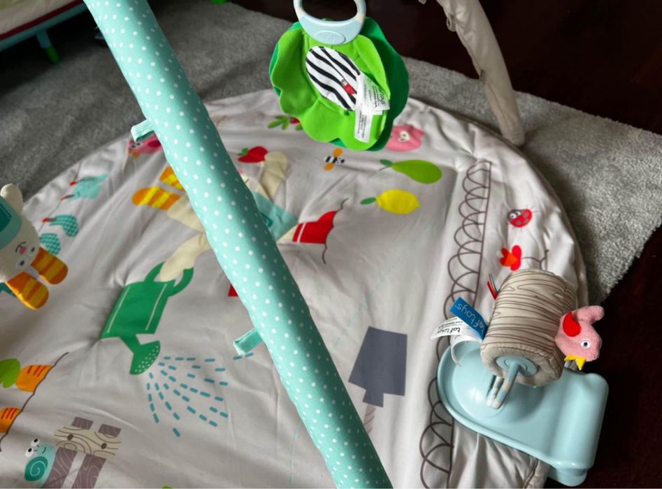 Tapete ginásio para bebés