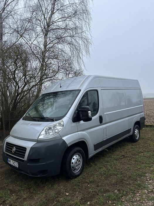 Bus , dostawczak wynajem .