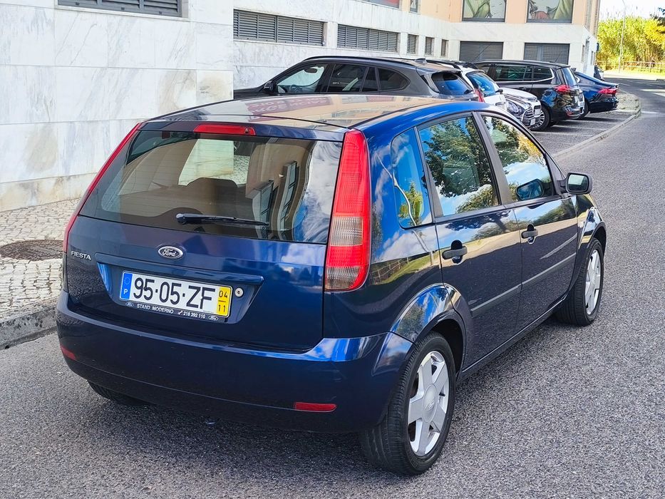 Ford Fiesta 1.2i 2004/11 Poucos Km — photo 2