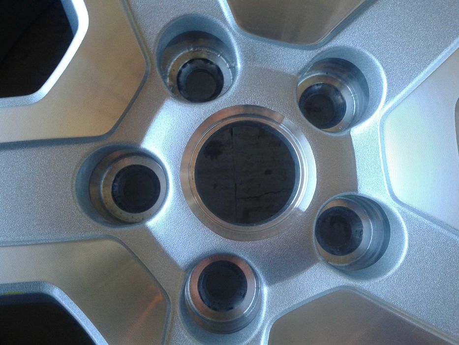oryginalne r18 nowe felgi 5x115 mielec chryslec 300c lancia thema et24