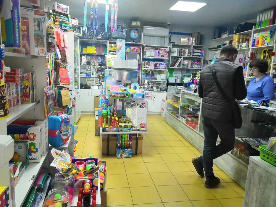 Продається земельна ділянка в центрі Франківська з готовим бізнесом.
