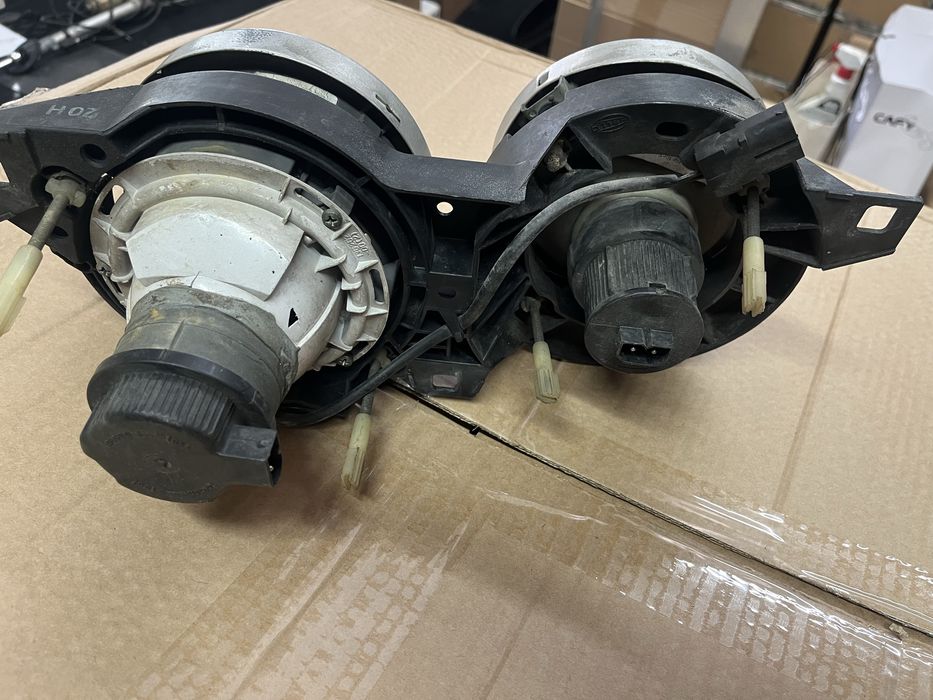 Farois Hella BMW E30 fase 2