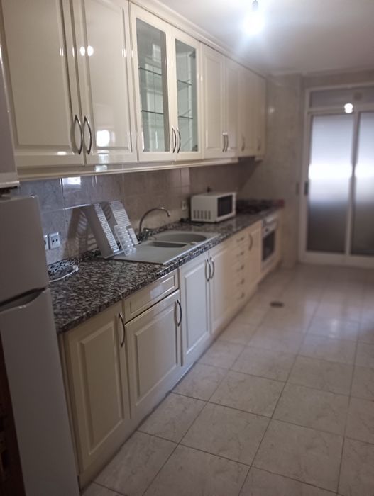 Aluguer de dois quartos com suíte