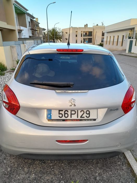 Peugeot 208 1.6 HDi