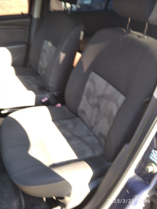 Авто DACIA Sandero 1,2