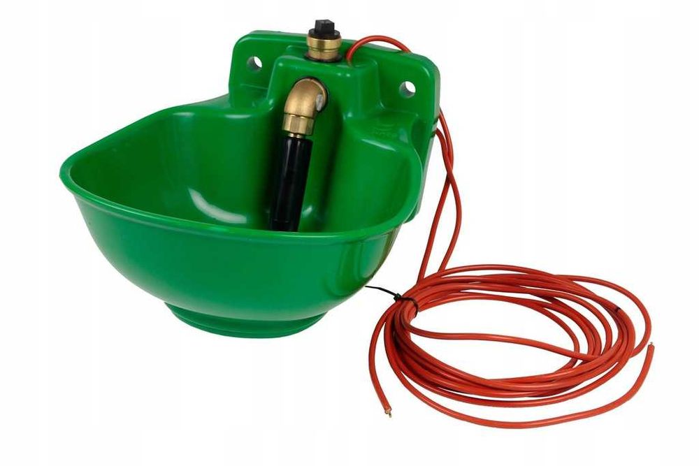 Poidło na zimę dla bydła i koni HP20 podgrzewane z zaworem rurowym