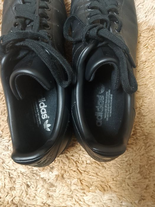 Чоловічі кеди adidas.