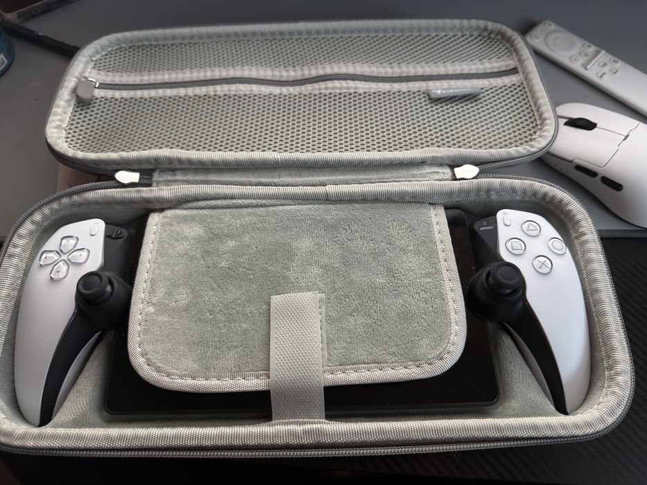 SONY PlayStation Portal + etui, gwarancja.