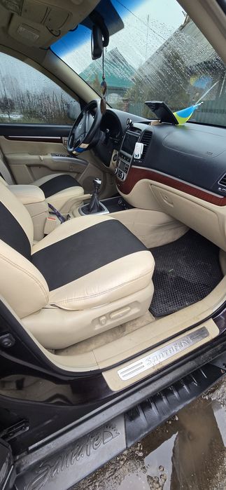 Продам Hyundai Santa Fe 2007