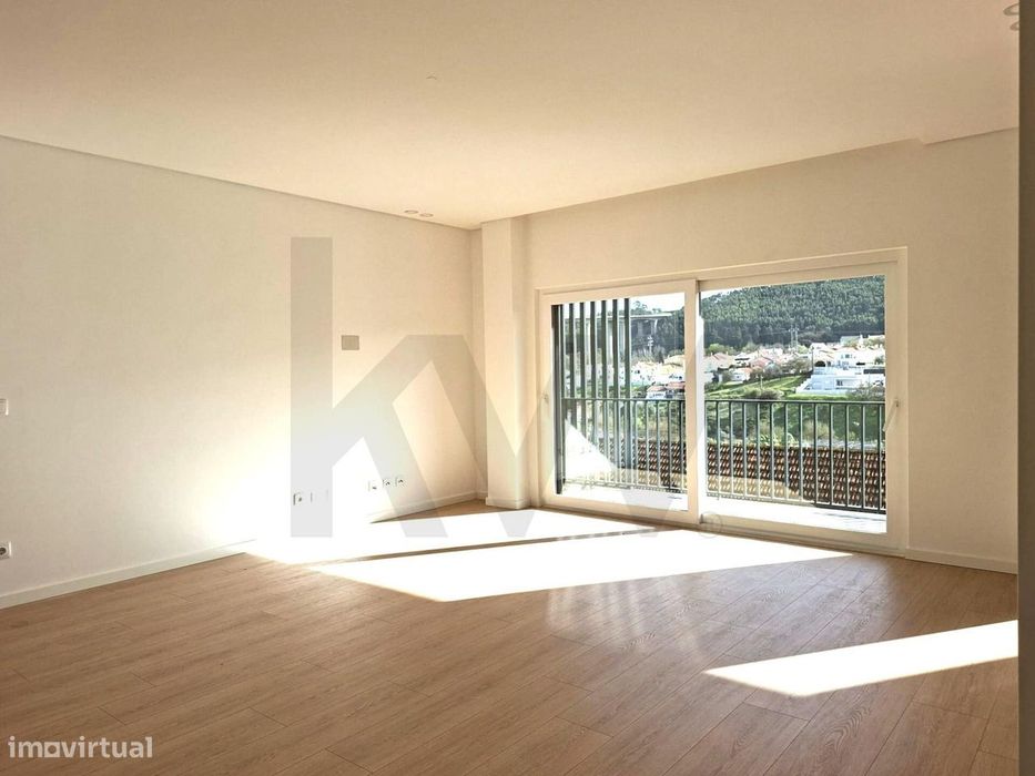 Apartamento T2 em Condomínio privado com Varandas, Piscina e Ginásio |