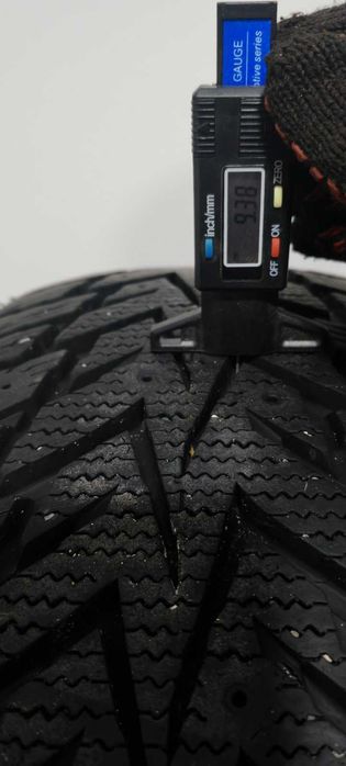 Шини зимові, пара, комплект R16