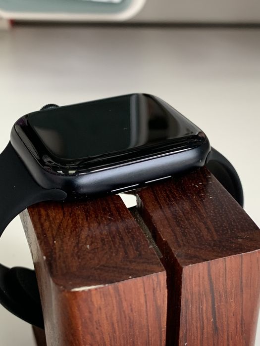 Оригінальні apple watch series Se 2 44 mm midnight