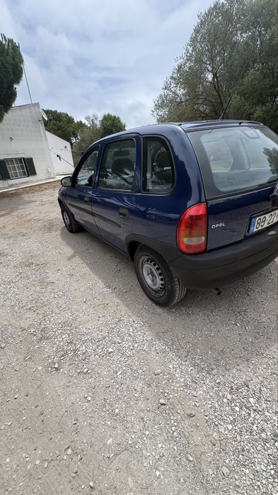 Opel Corsa a gasolina