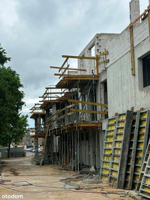 4 pokoje, duży balkon i spokojna okolica – miejsce dla rodziny