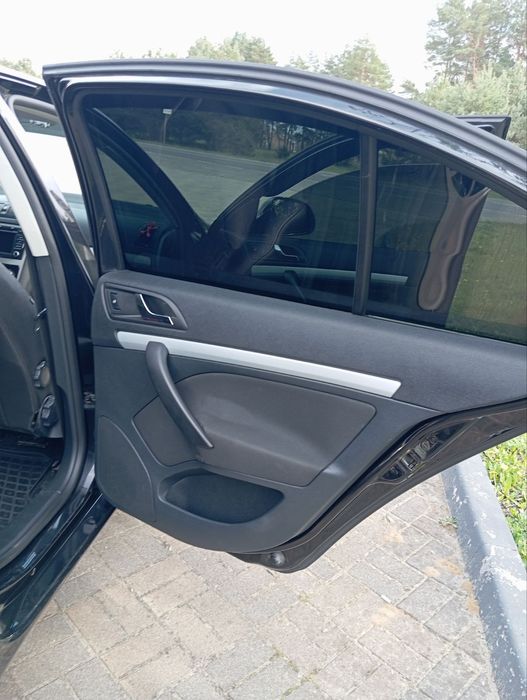 Skoda Octavia               ..