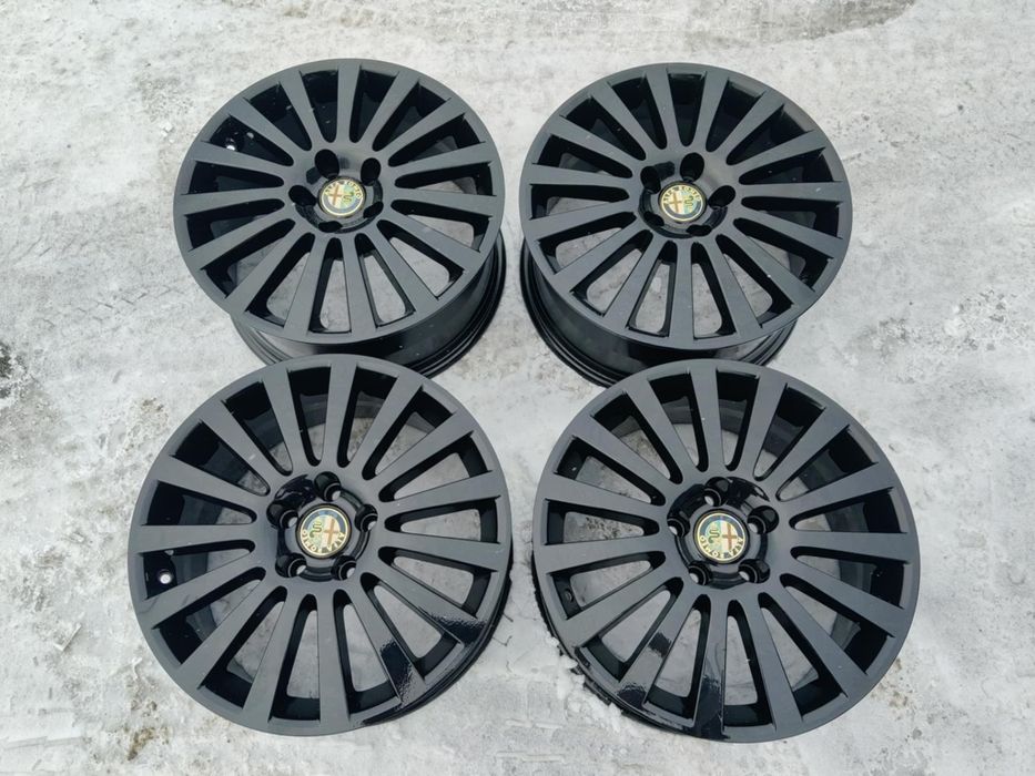 Felgi aluminiowe R17 Alfa Romeo czarny połysk 7.5J ET41 OC 65.1