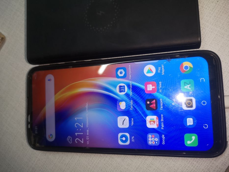 Смартфон Honor X8C 8/256, Tecno Spark 5 Pro 4/128 рабочие