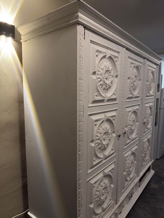 Armário Roupeiro Vintage