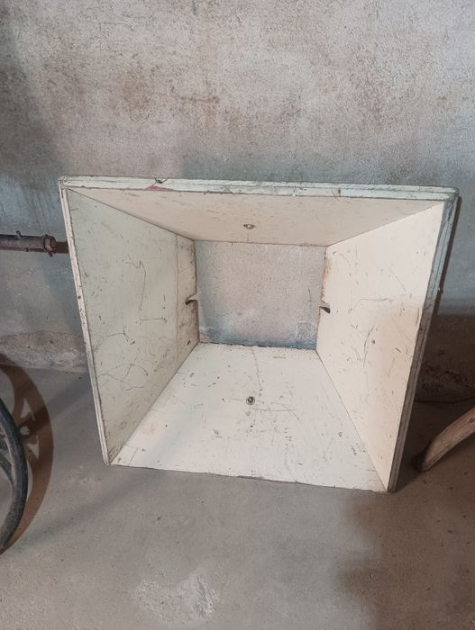 Prensa para vinho, esmagador, garrafeira