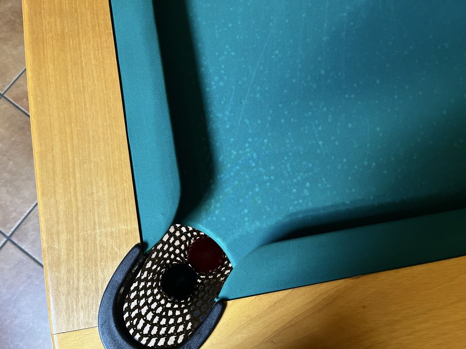 Mesa de bilhar marca Carrinho