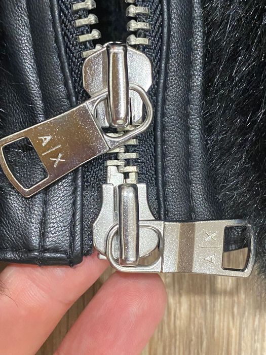 Хутряний жилет Armani Exchange, розмір XS-M