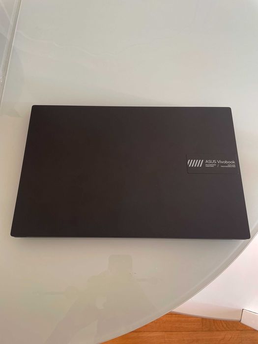 Portátil ASUS E1504FA (garantia de 3 anos) - utilizado apenas 2 vezes