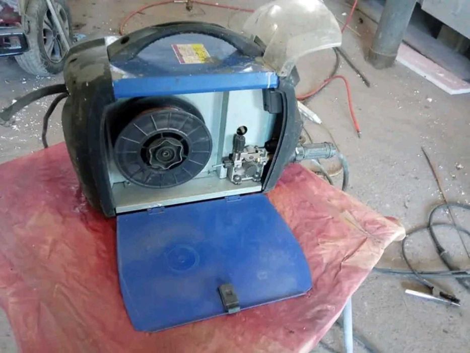 Електро інструмент