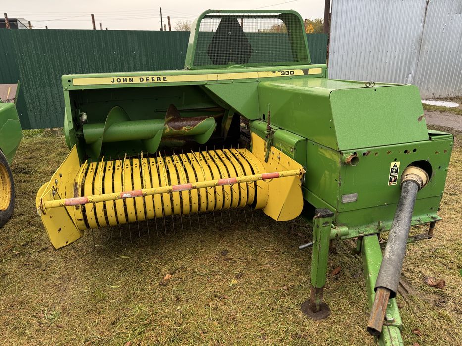 John Deere 330 Тюковий Прес Підбирач Пресс подборщик як (332-336-339)