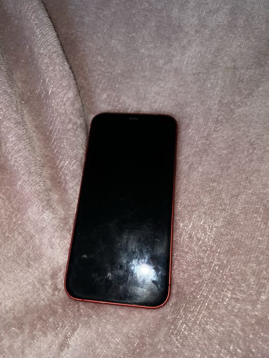 Iphone 12.