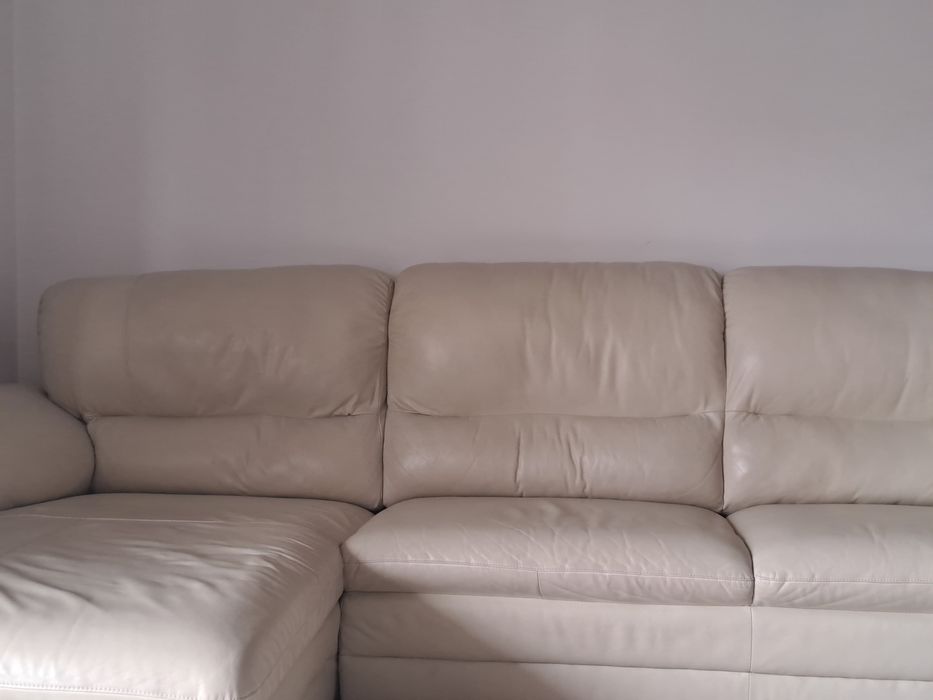 Sofá com chaise long 100% pele