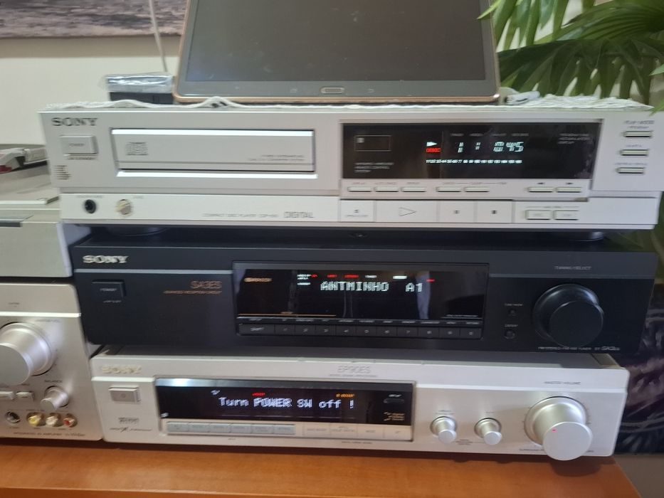 Aparelhagem hi fi Sony...