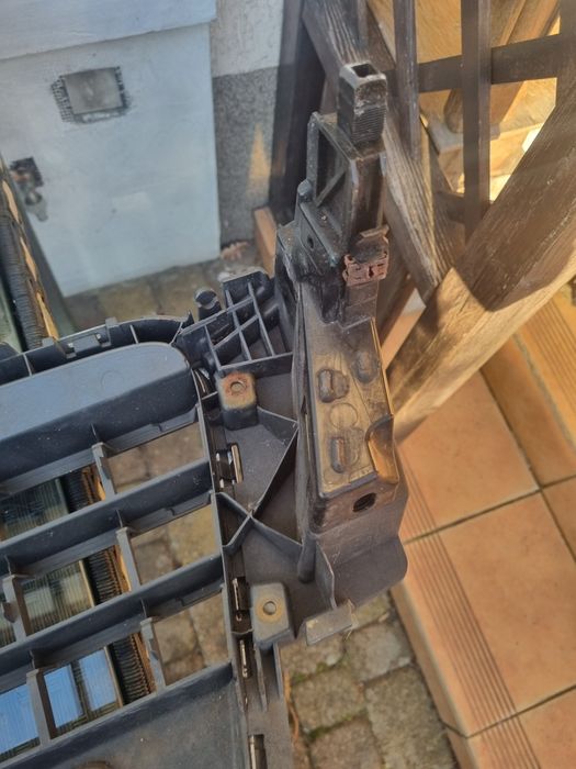 Grill, Atrapa do Audi A5, komplet ze znaczkiem Audi