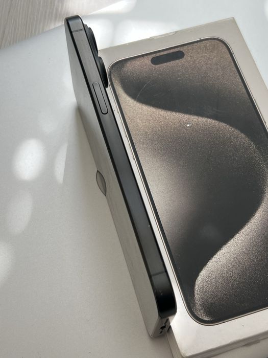 Iphone 15 pro max 256 icloud