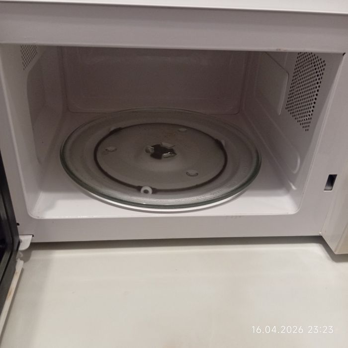 Мікрохвильовка CANDY