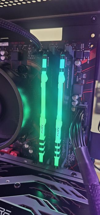 32gb RAM Kingston Fury Beast ddr4 3200MHz
(2>16GB)